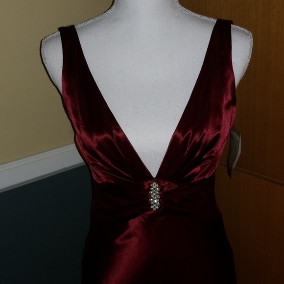 Evening gown - Picture 2 of 7